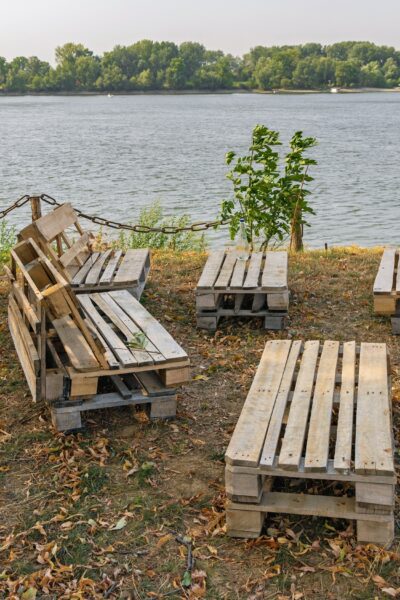 Záhradný nábytok z paliet