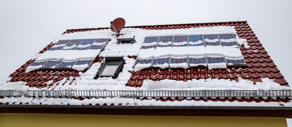 Nevýhody fotovoltaiky počas zimných mesiacov